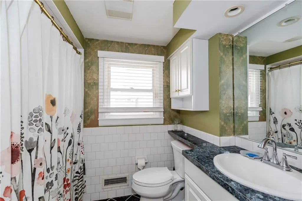 42 Batcheller Avenue Providence RI 02904