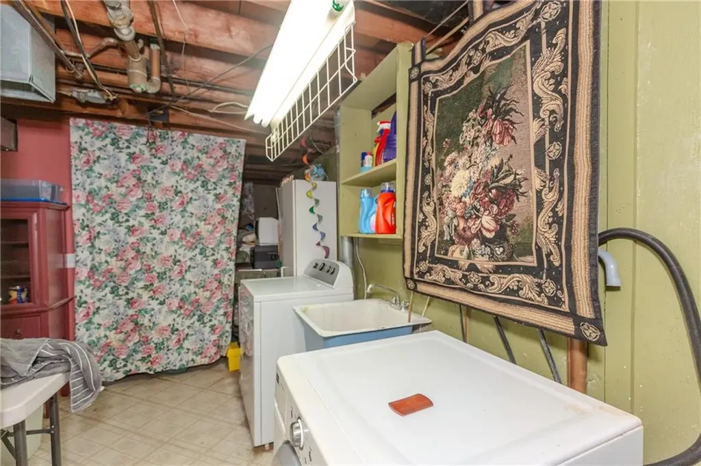 42 Batcheller Avenue Providence RI 02904