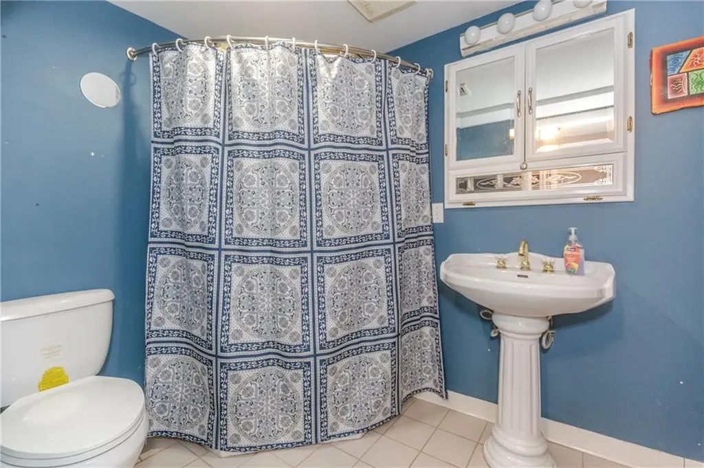 42 Batcheller Avenue Providence RI 02904