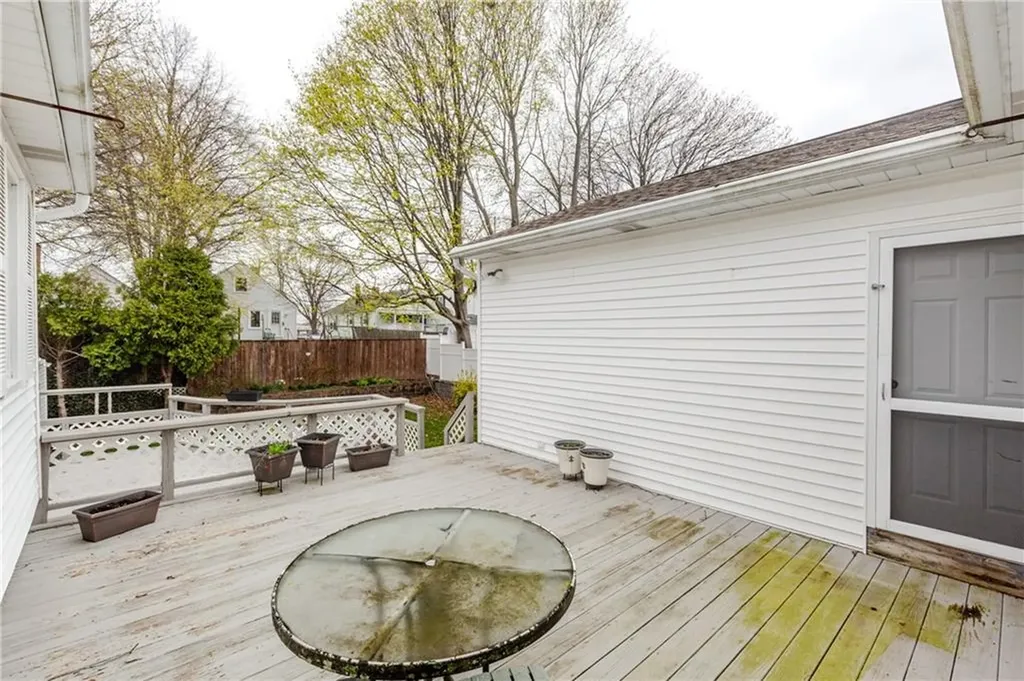 42 Batcheller Avenue Providence RI 02904