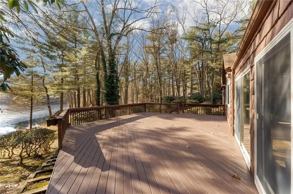 12 Georgiana Drive Cumberland RI 02864