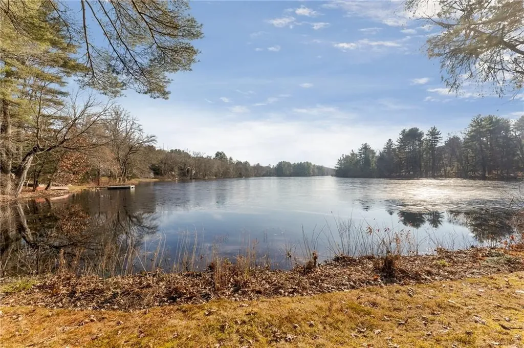 12 Georgiana Drive Cumberland RI 02864