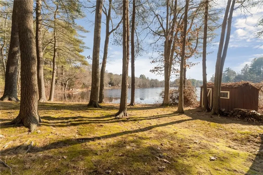 12 Georgiana Drive Cumberland RI 02864