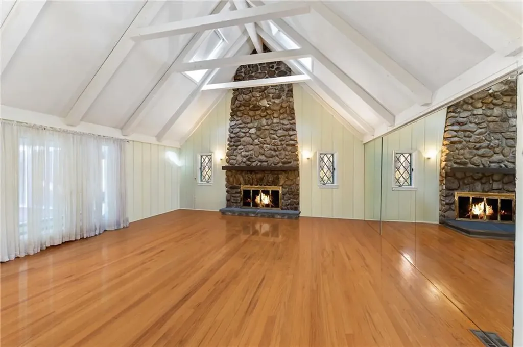 12 Georgiana Drive Cumberland RI 02864