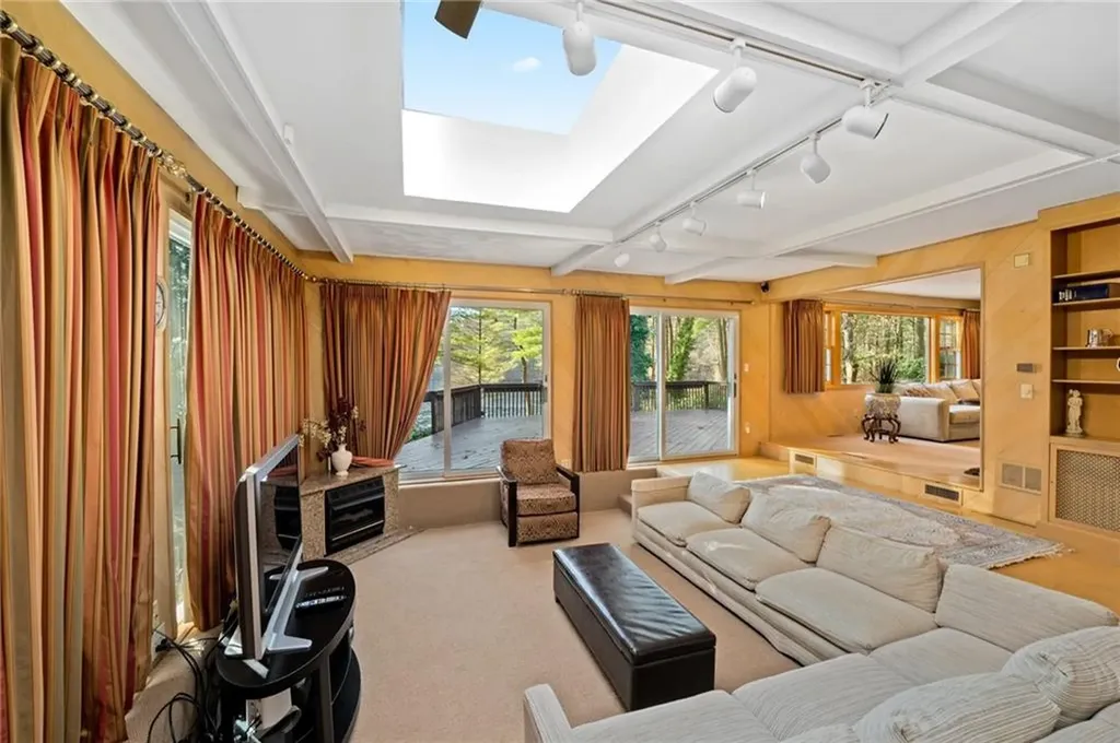 12 Georgiana Drive Cumberland RI 02864