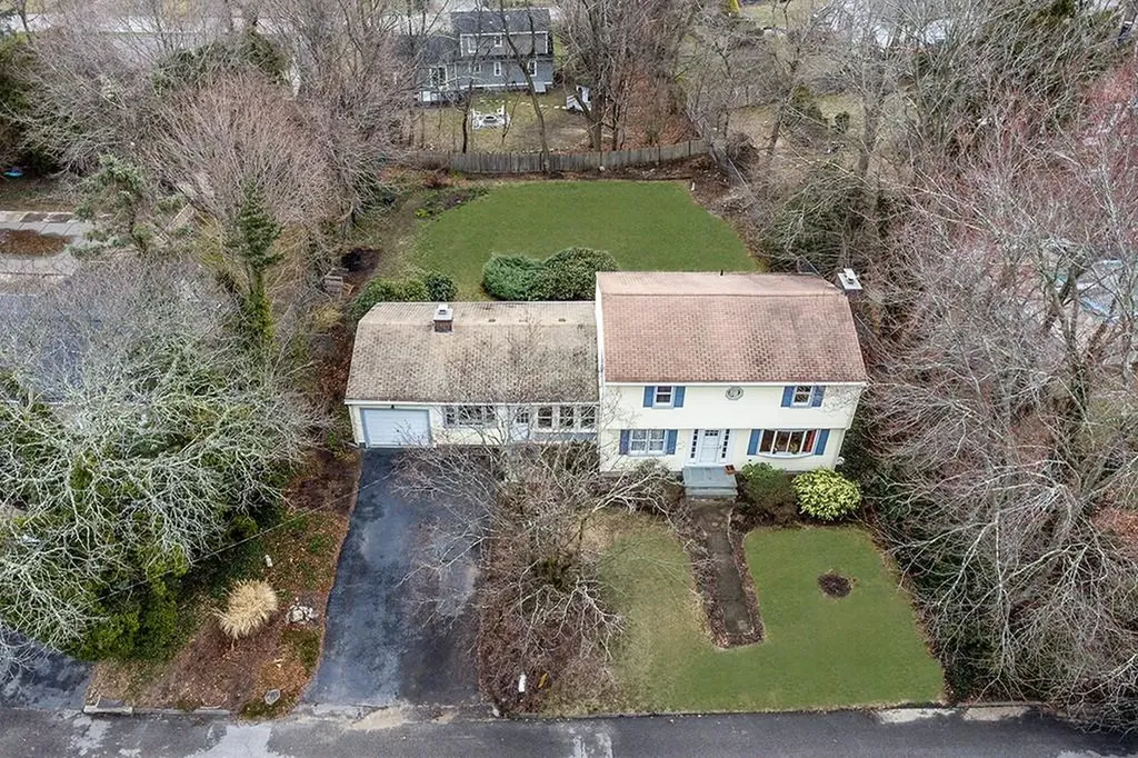180 Birkshire Drive Warwick RI 02886