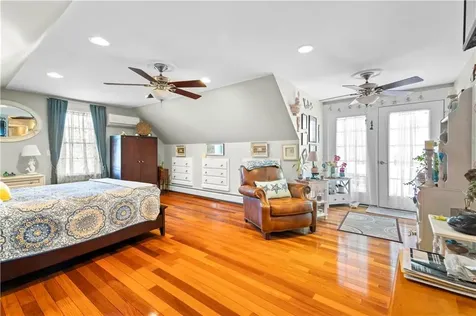 3 Jones Avenue Bristol RI 02809