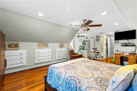 3 Jones Avenue Bristol RI 02809