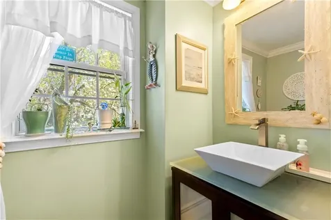 3 Jones Avenue Bristol RI 02809