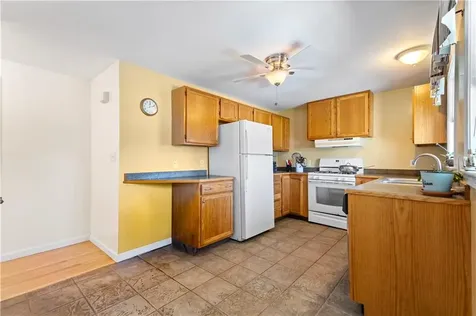 3 Jones Avenue Bristol RI 02809