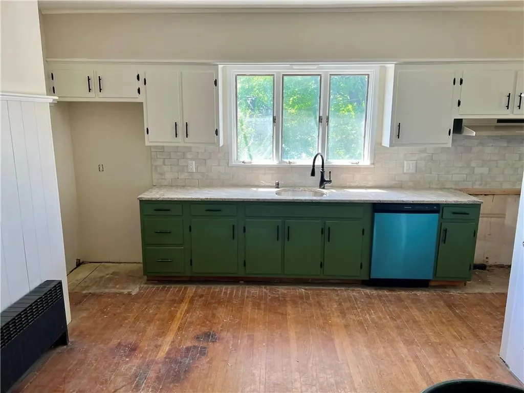 584 River Avenue Providence RI 02908
