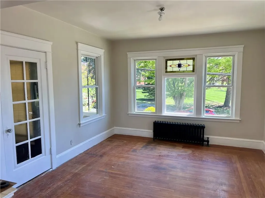 584 River Avenue Providence RI 02908