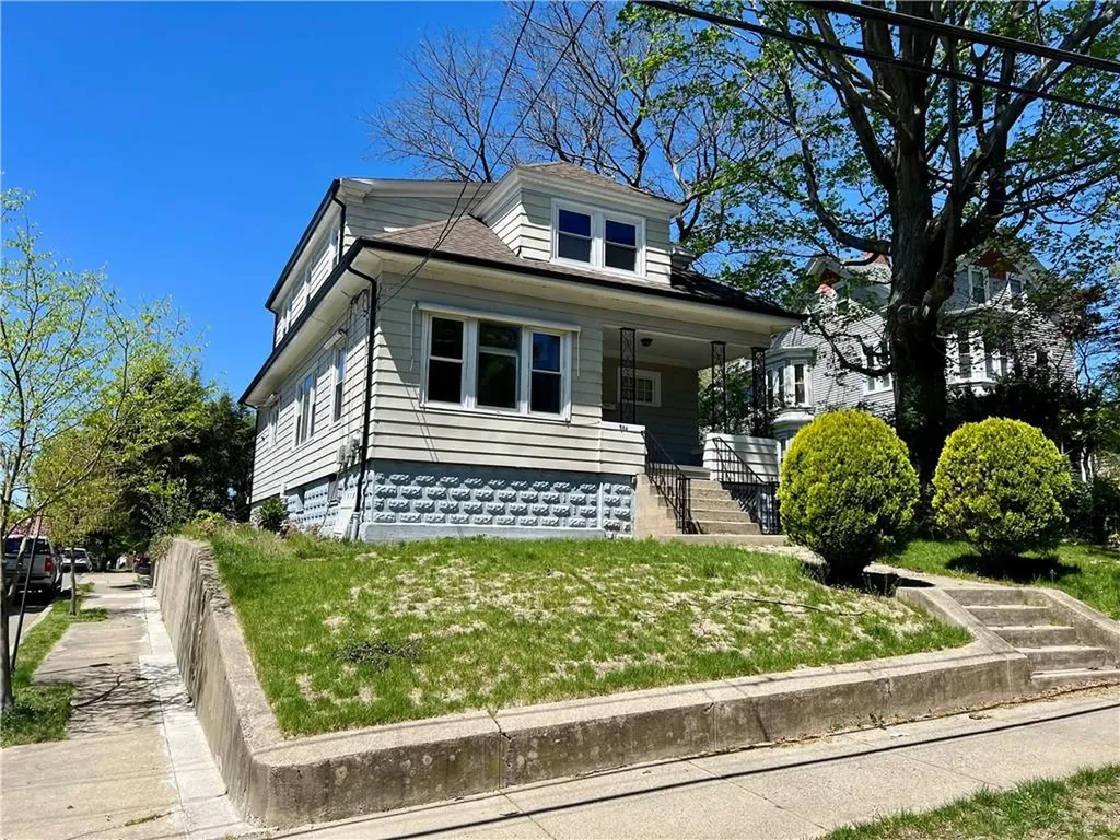 584 River Avenue Providence RI 02908