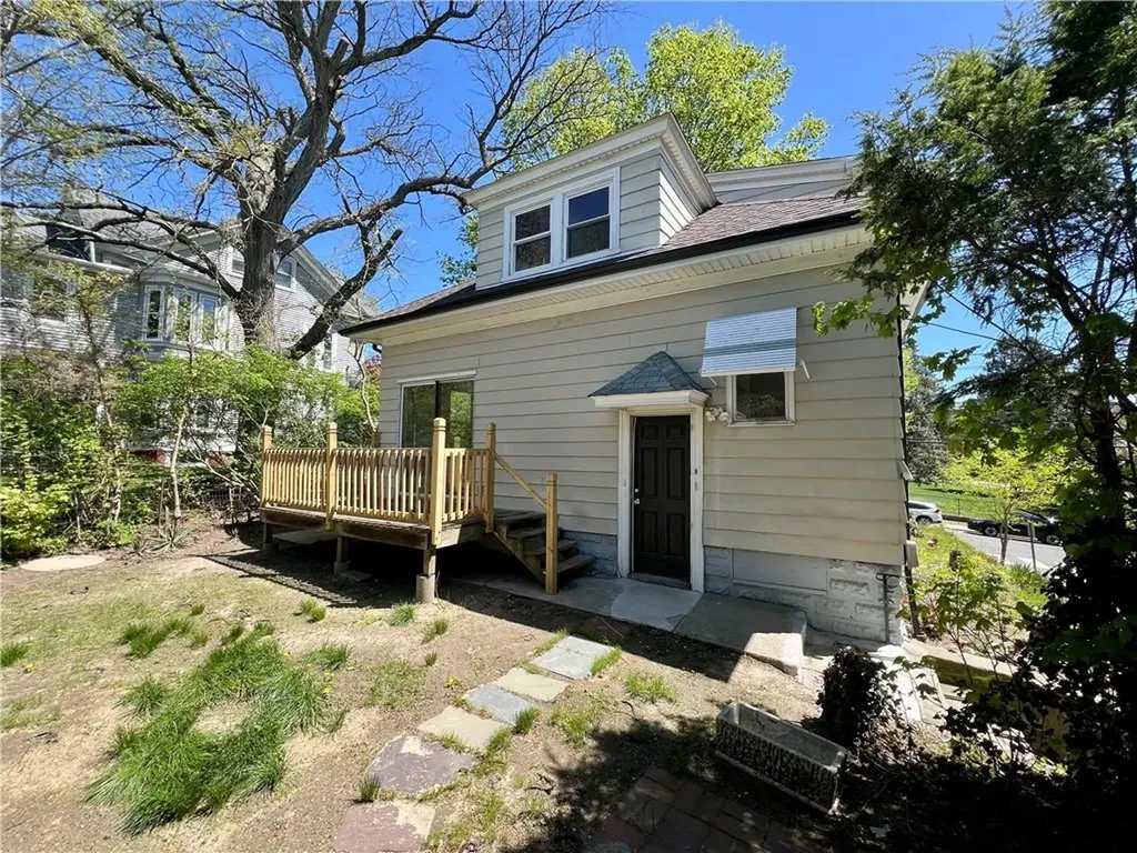 584 River Avenue Providence RI 02908
