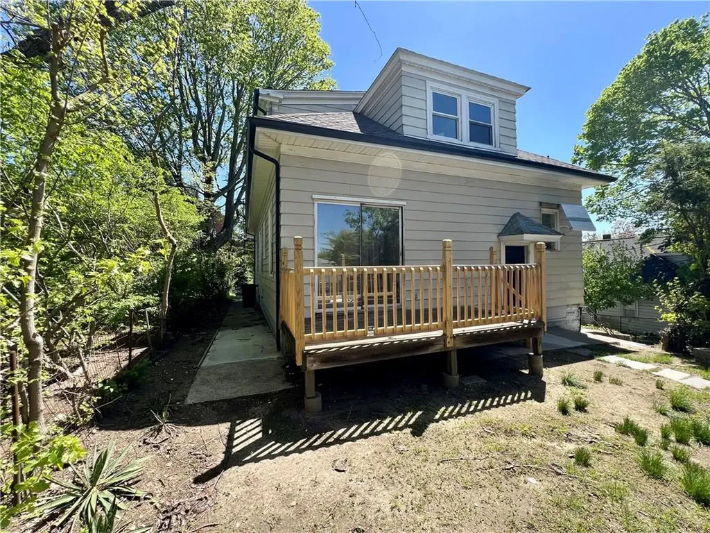 584 River Avenue Providence RI 02908