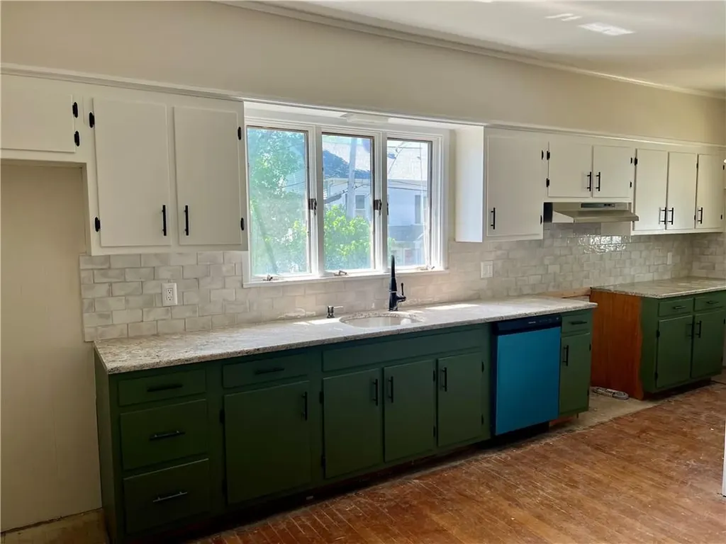 584 River Avenue Providence RI 02908