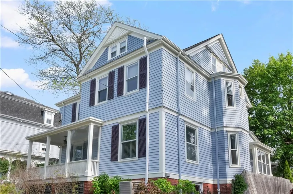 9 Oriole Avenue Providence RI 02906