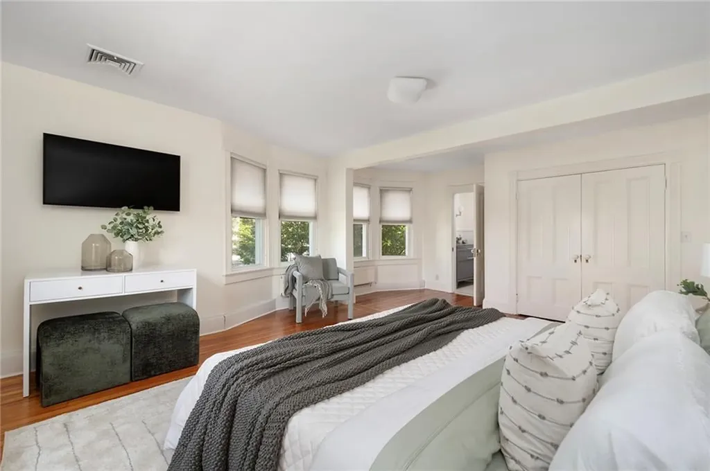 9 Oriole Avenue Providence RI 02906