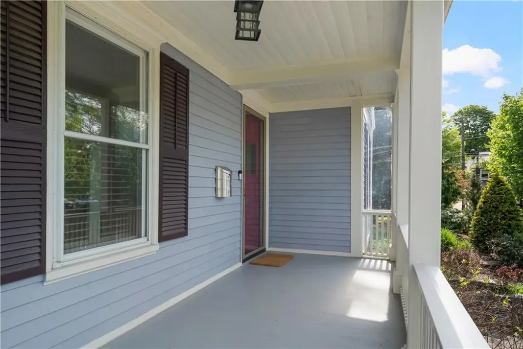 9 Oriole Avenue Providence RI 02906