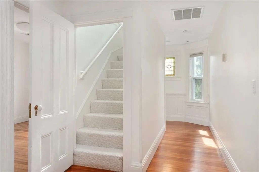 9 Oriole Avenue Providence RI 02906