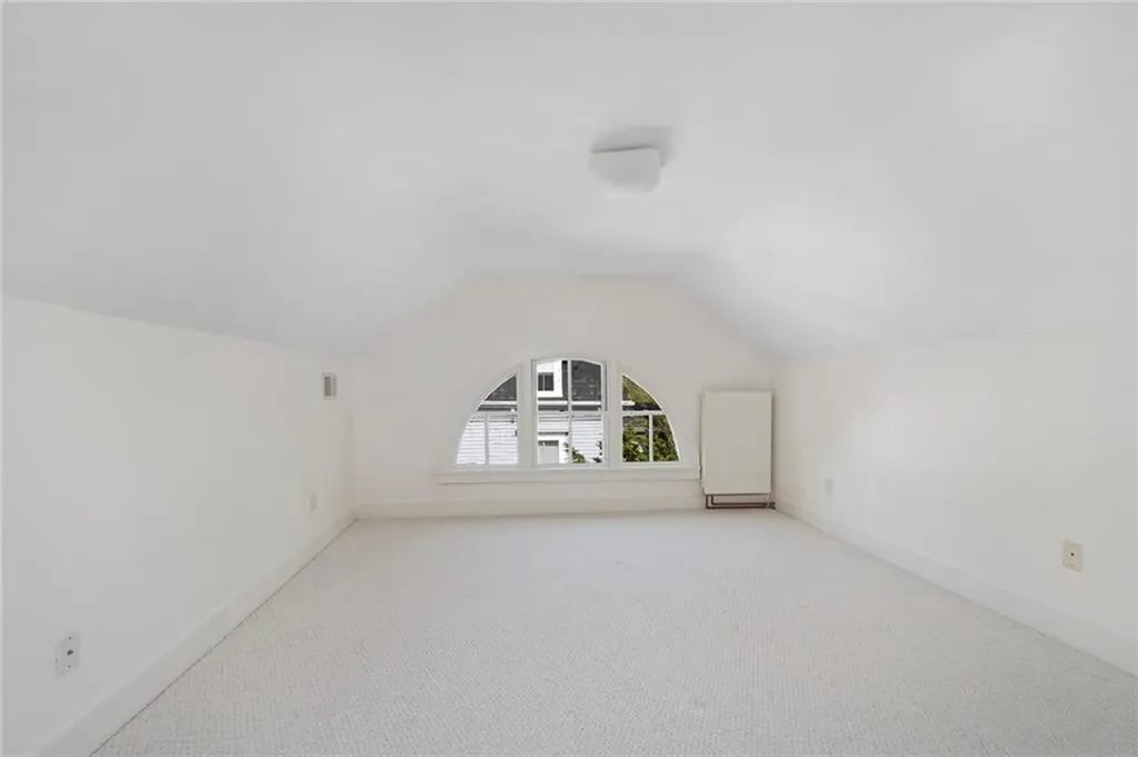 9 Oriole Avenue Providence RI 02906