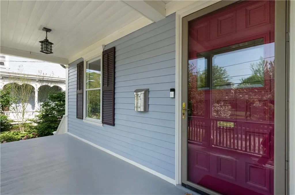 9 Oriole Avenue Providence RI 02906