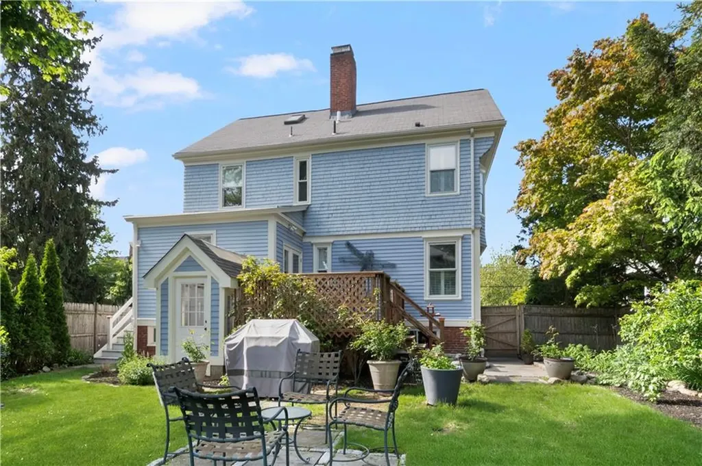 9 Oriole Avenue Providence RI 02906