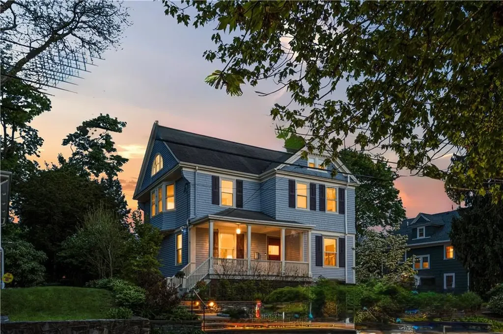 9 Oriole Avenue Providence RI 02906