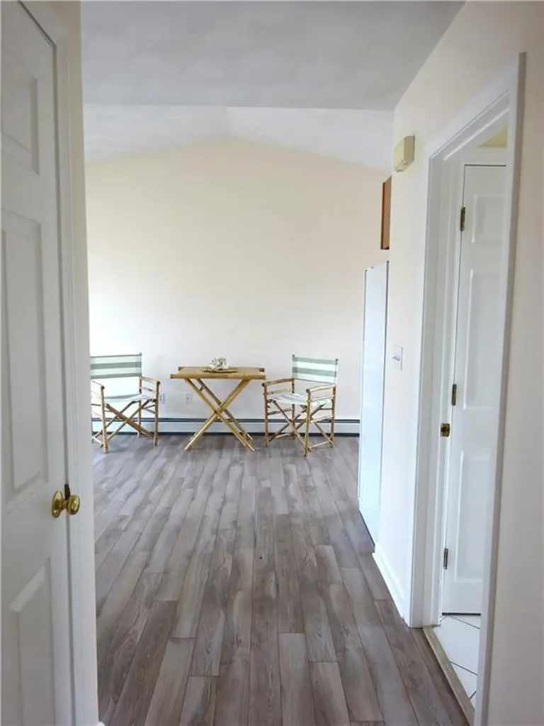 34 Berkley Avenue Portsmouth RI 02871