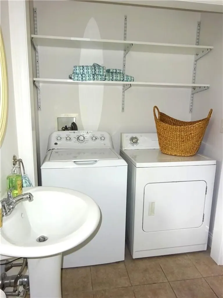 34 Berkley Avenue Portsmouth RI 02871