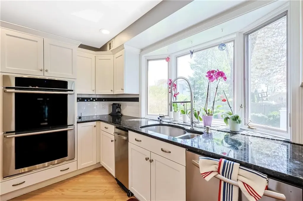 170 Summit Drive Cranston RI 02920