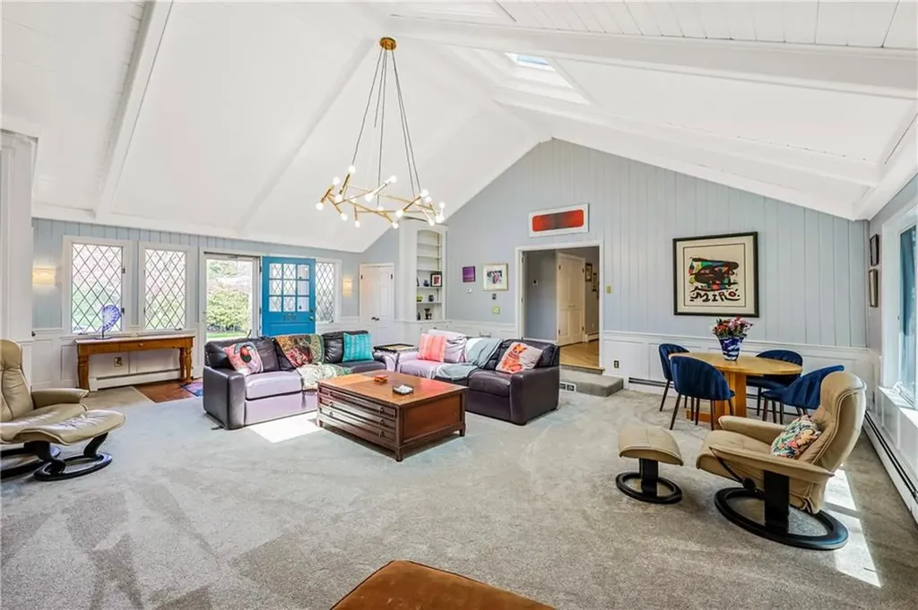 170 Summit Drive Cranston RI 02920
