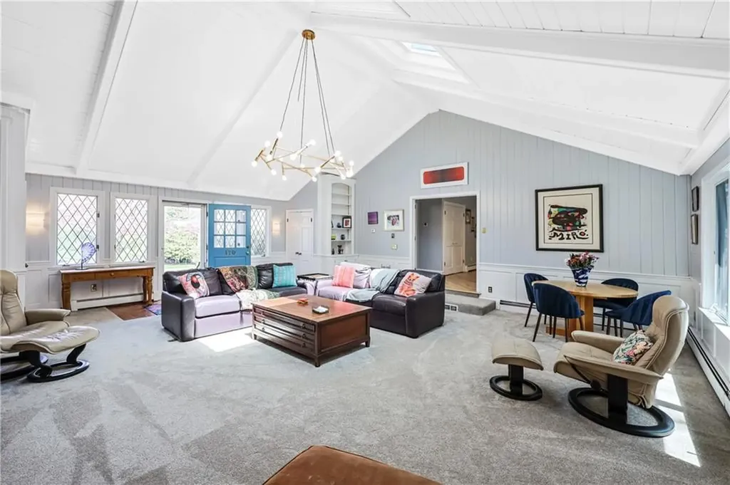 170 Summit Drive Cranston RI 02920