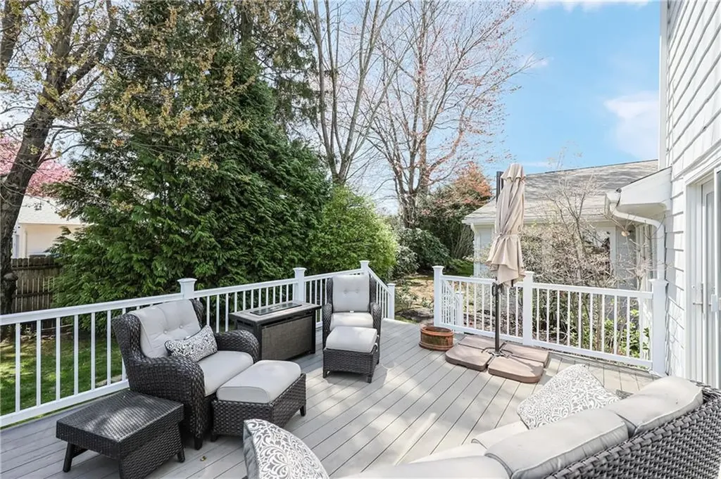 170 Summit Drive Cranston RI 02920
