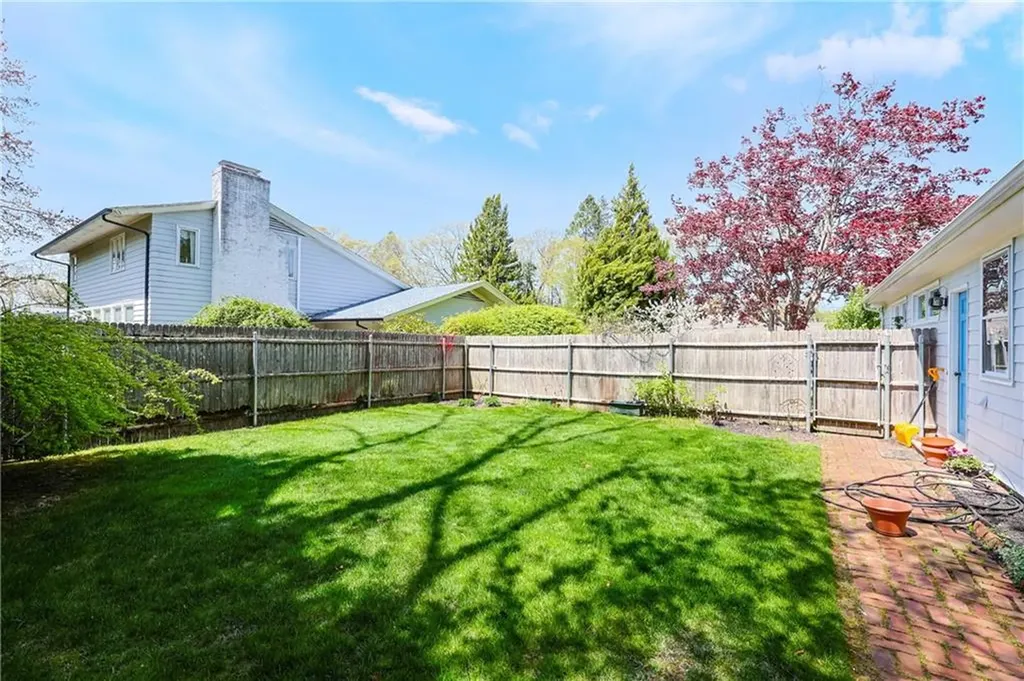 170 Summit Drive Cranston RI 02920