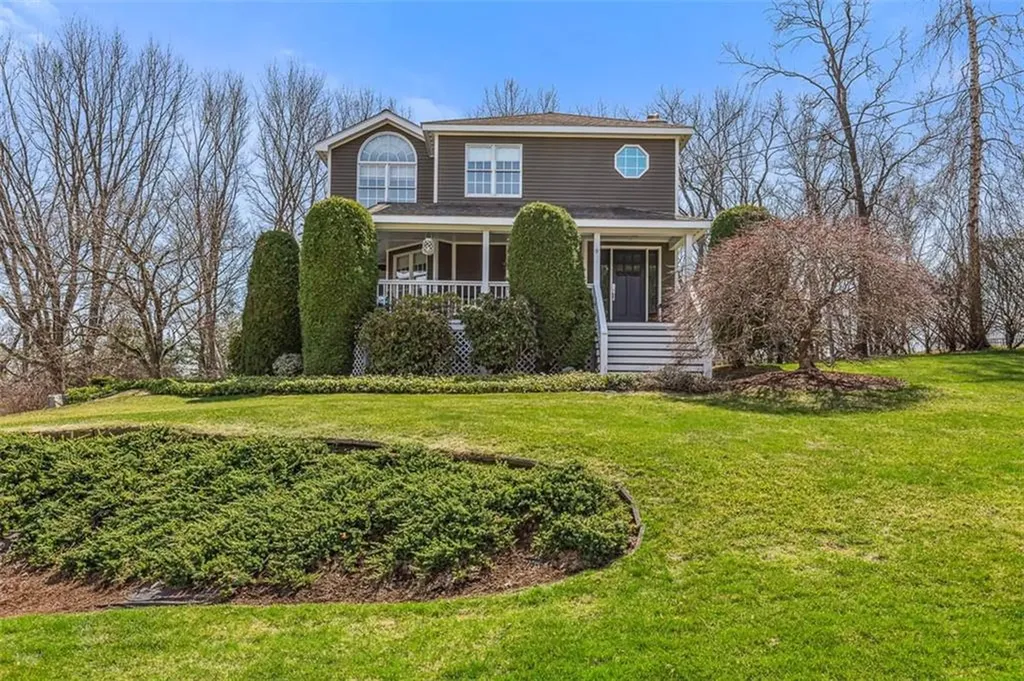 9 Heritage Drive Lincoln RI 02865