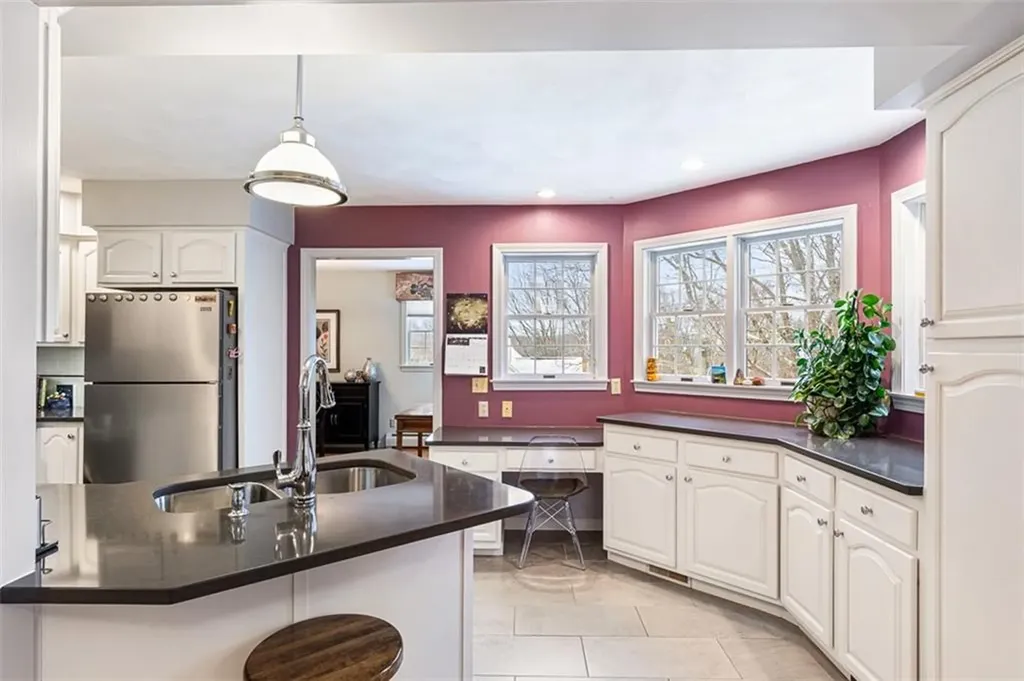 9 Heritage Drive Lincoln RI 02865