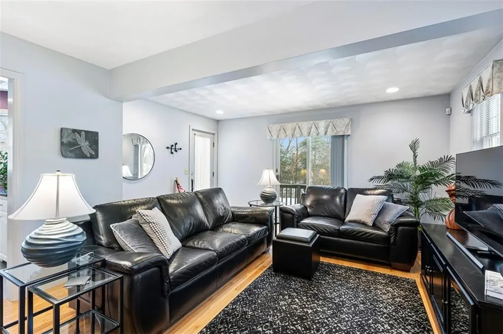 9 Heritage Drive Lincoln RI 02865