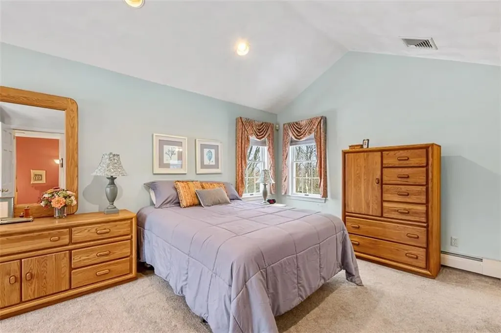 9 Heritage Drive Lincoln RI 02865