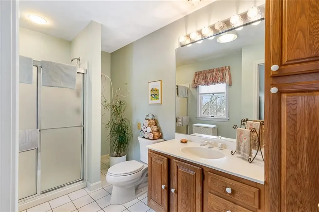 9 Heritage Drive Lincoln RI 02865