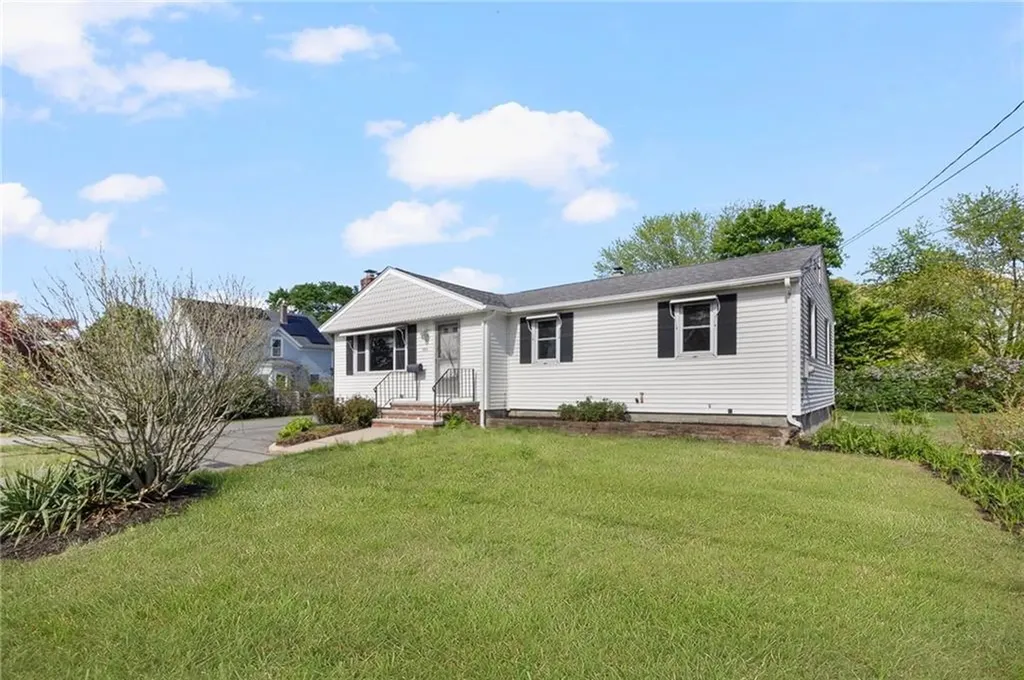 530 Oakland Beach Avenue Warwick RI 02889
