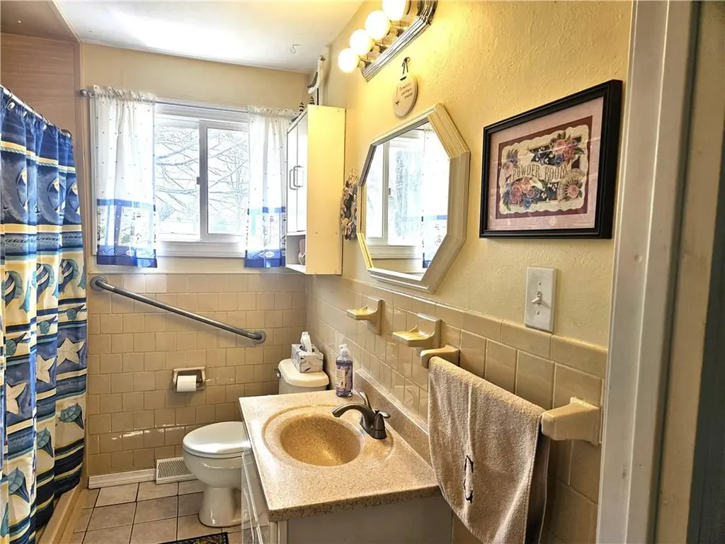 85 Canario Drive Warren RI 02885