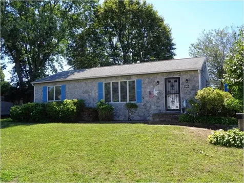 85 Canario Drive Warren RI 02885