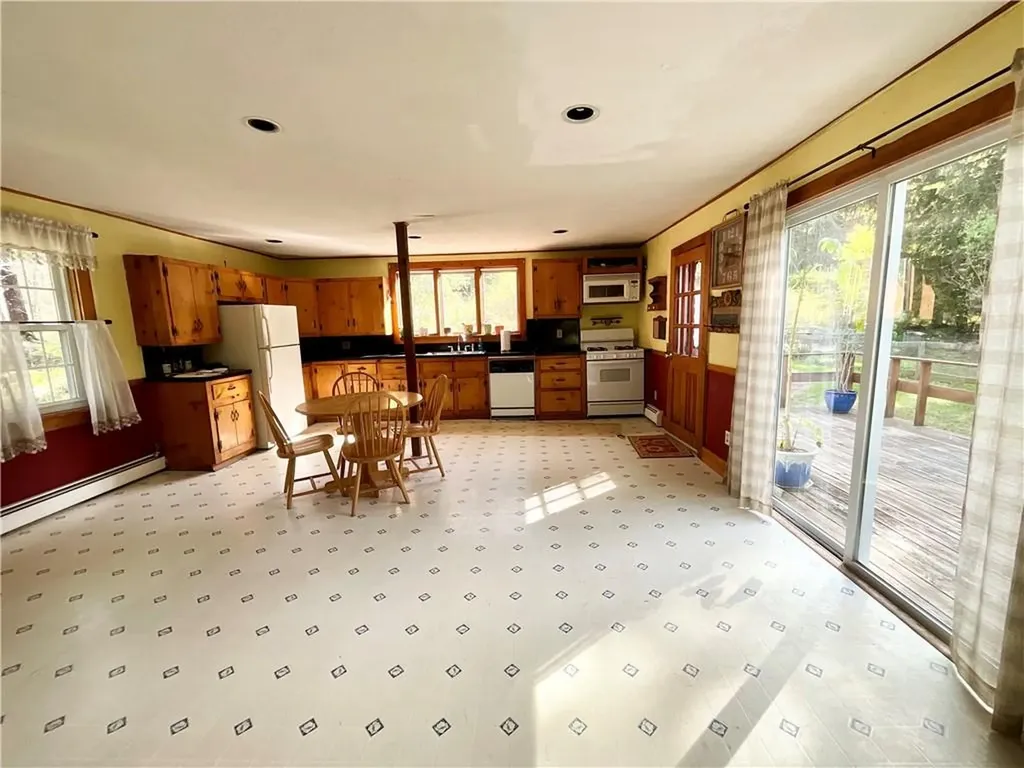 305 Arcadia Road Richmond RI 02832