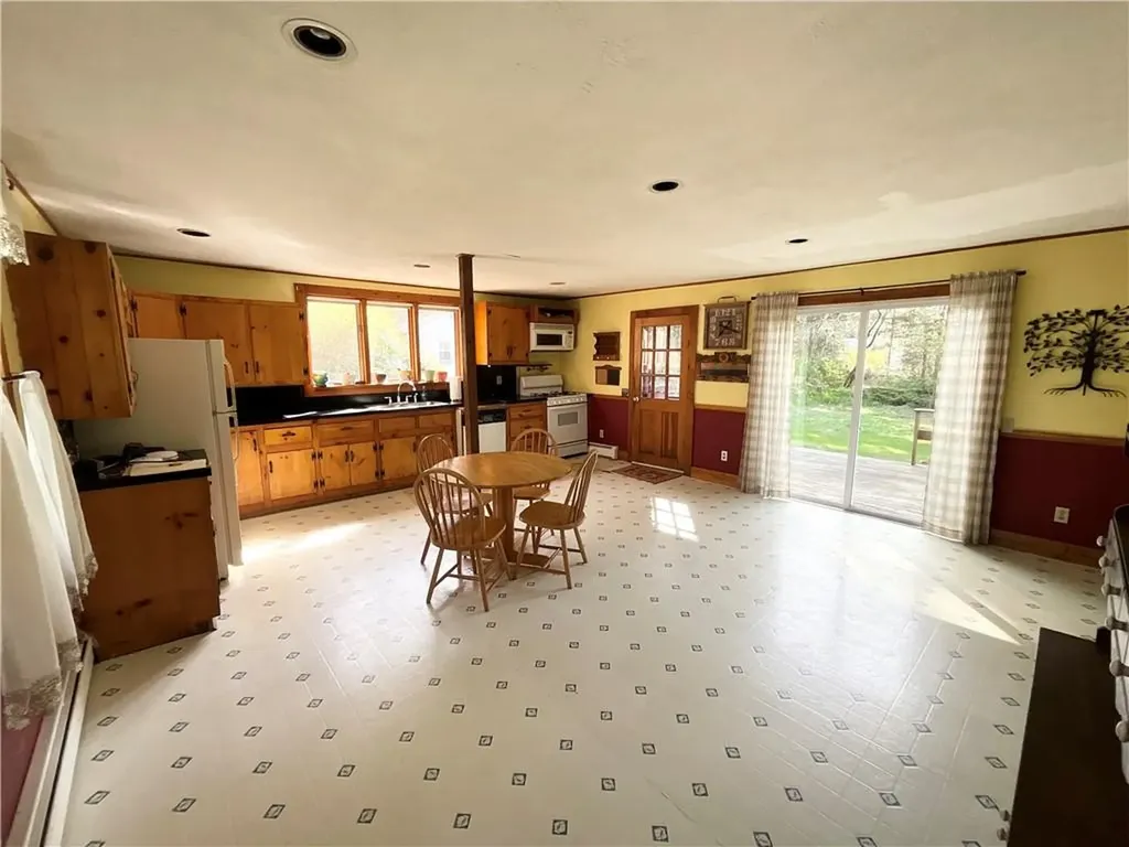 305 Arcadia Road Richmond RI 02832