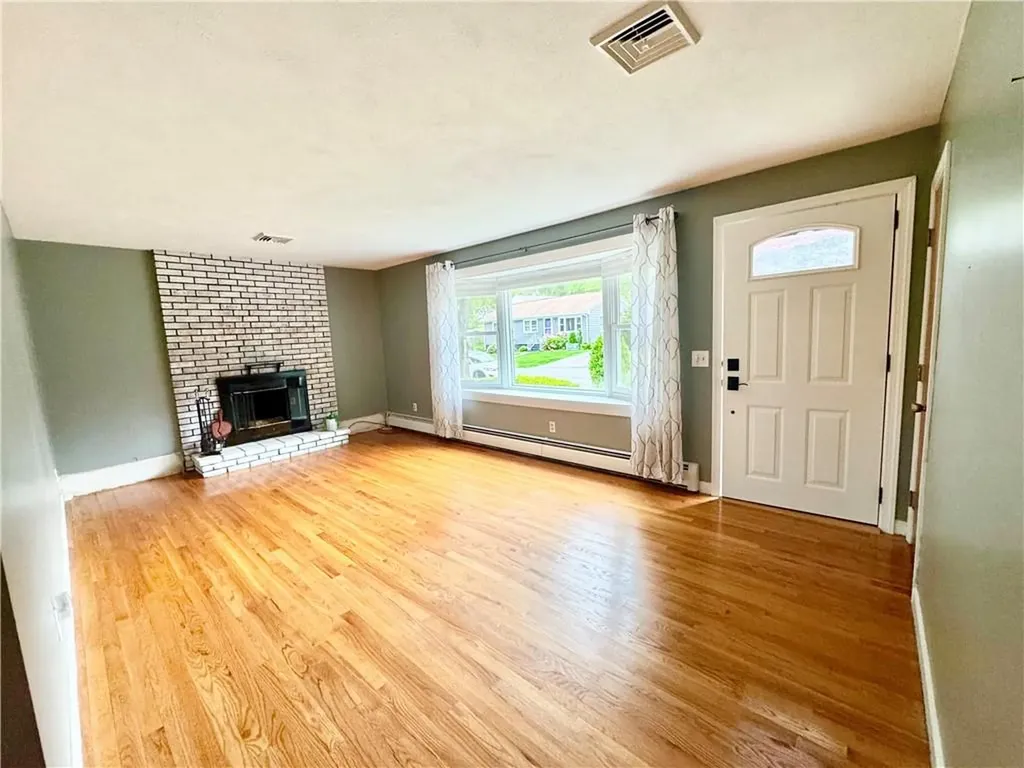 16 Grove Avenue Johnston RI 02919