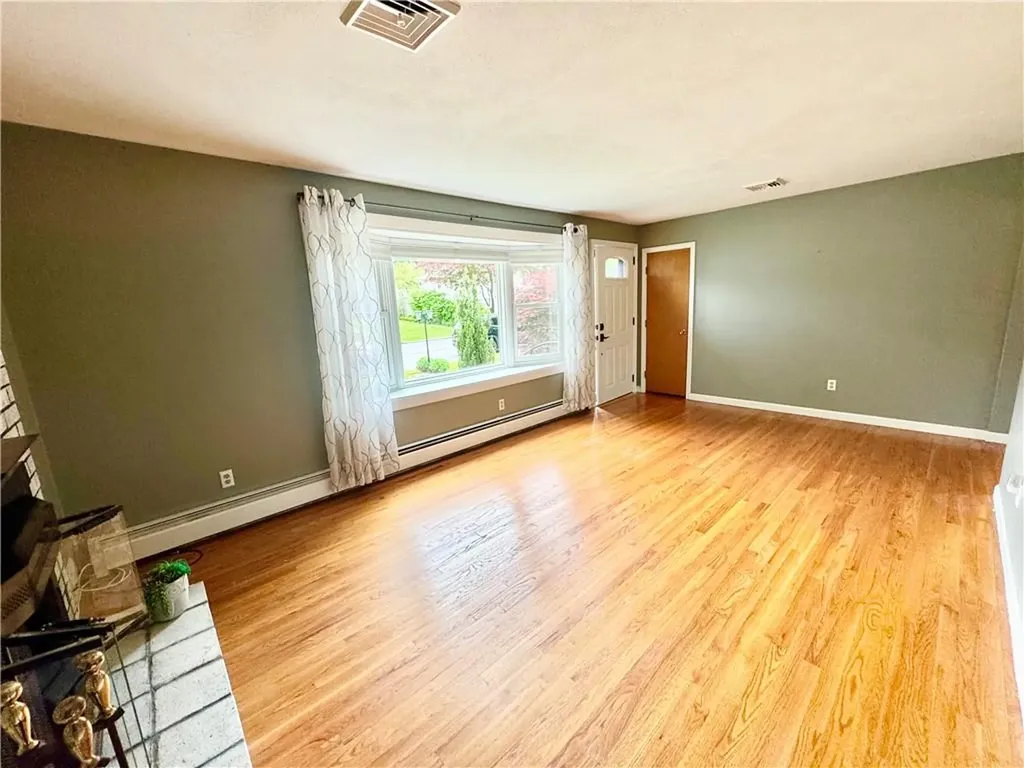 16 Grove Avenue Johnston RI 02919