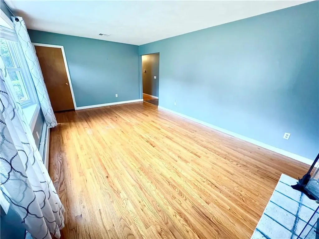 16 Grove Avenue Johnston RI 02919