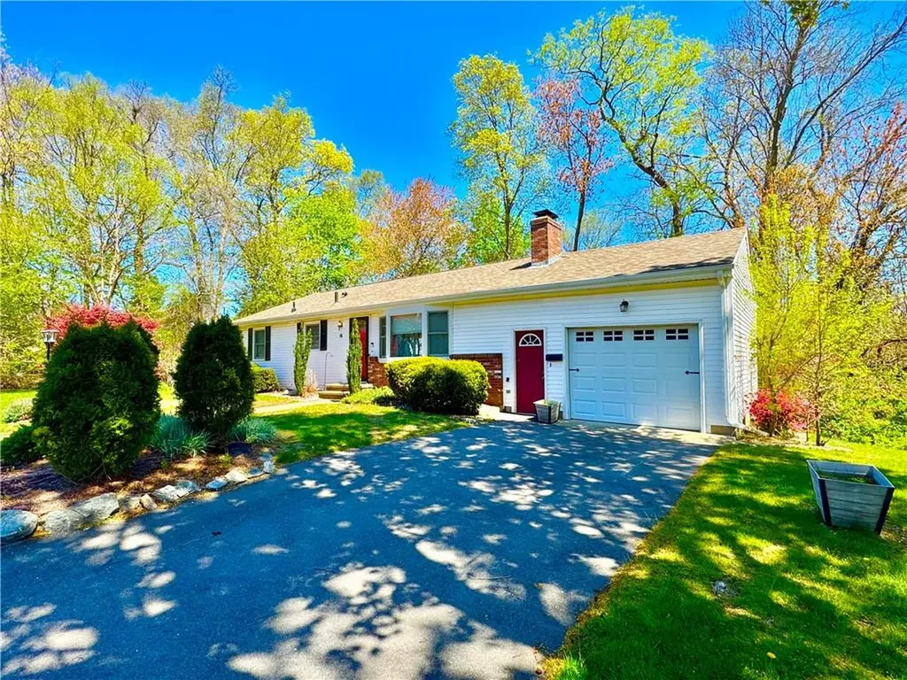 16 Grove Avenue Johnston RI 02919
