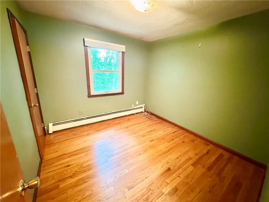16 Grove Avenue Johnston RI 02919